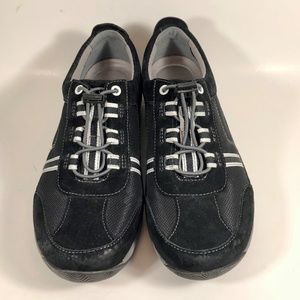 Dansko Helen fachion Sneakers  Black White EUC